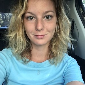 Meet your Posher, Abby